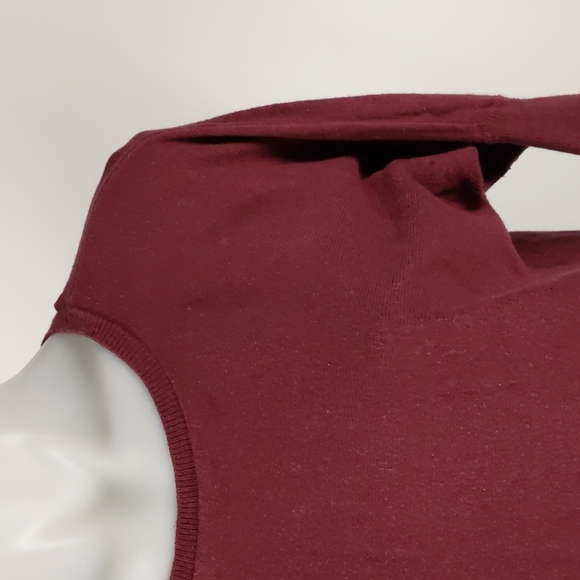 Dotti Women's Top Size Small Maroon 3/4 Sleeve Hi-Low Hem Round Neckline Jumper - Picture 5 of 14